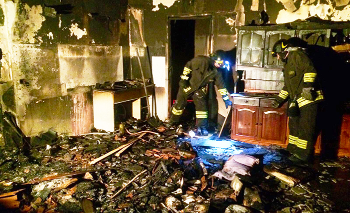 Oleggio: fiamme nella notte. Brucia una cucina, nessun ferito