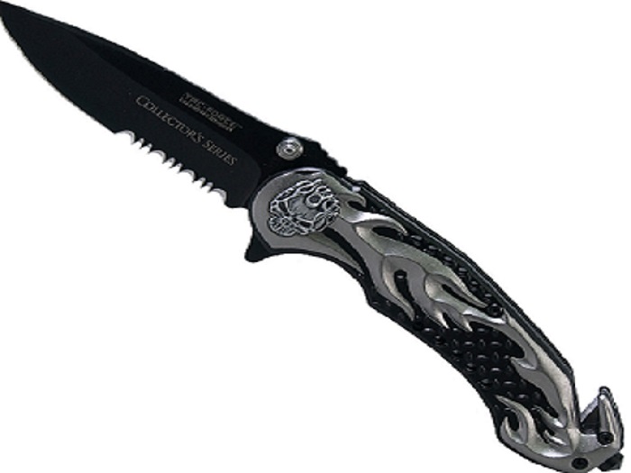 Sorpreso di notte con un coltello a serramanico. Denunciato minorenne
