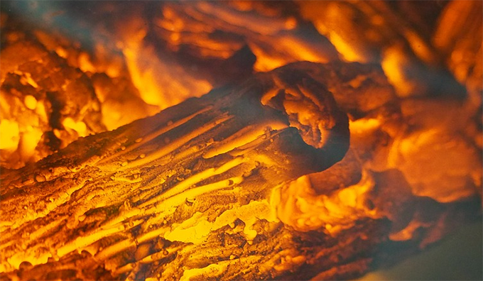 Oleggio, incendio ad una canna fumaria in via Lanca