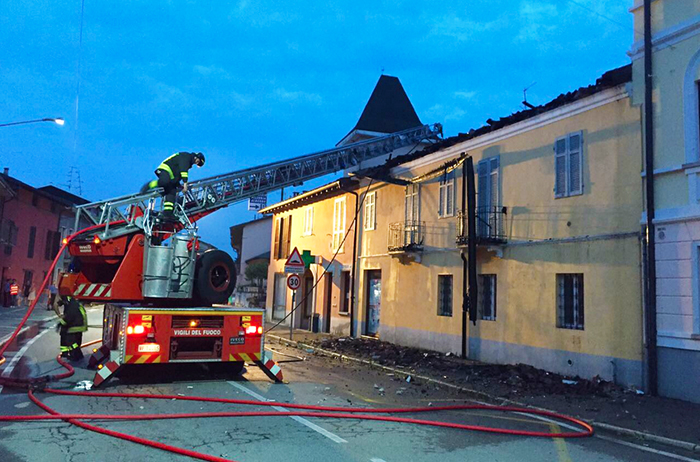 incendio tetto casalbeltrame2