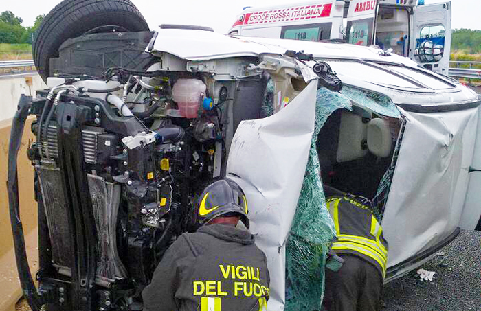 Romentino, incidente stradale sulla A4: quattro ragazzi portati in ospedale