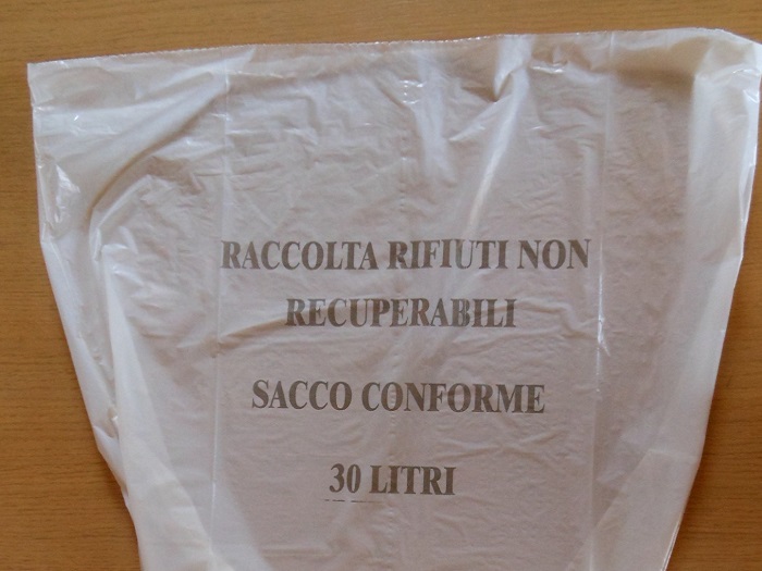 Varallo Pombia: arriva il sacco conforme per migliorare la raccolta differenziata