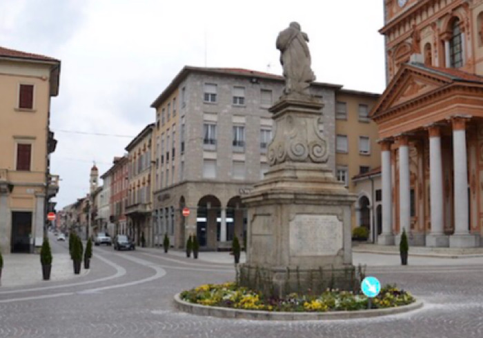 Borgomanero ripristina l'area pedonale nel centro storico