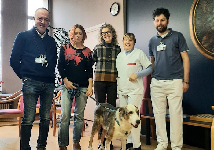 All’Opera Pia Curti arriva Kanzi: il cane aiuterà i pazienti con deficit cognitivi