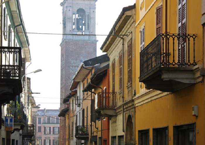 Oleggio: bonus di 100 euro per i giovani che frequenteranno la prima media