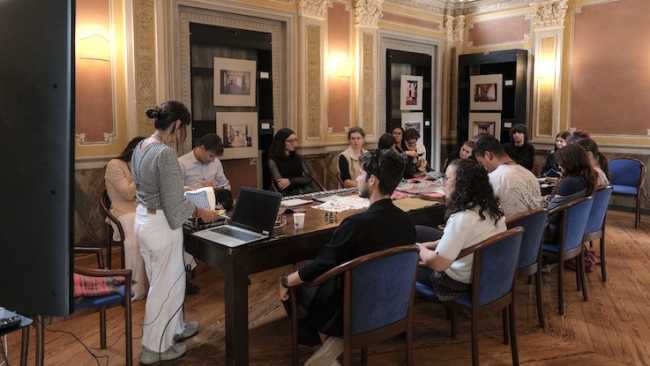 Accademia Unidee studenti lezione