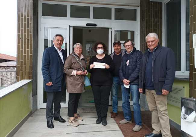 Consegna assegno Mimosa