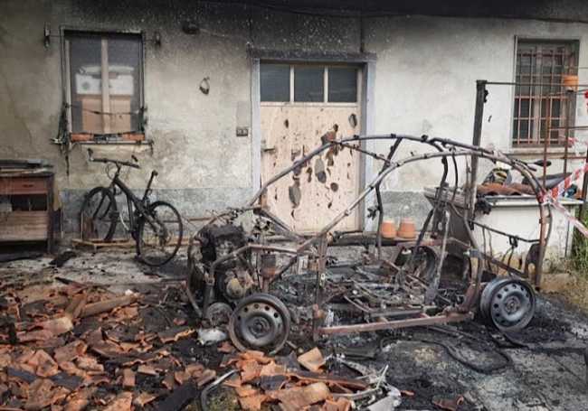 Incendio tettoia Gattico