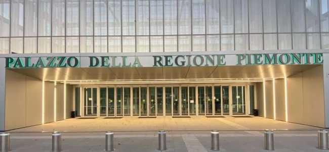 REGIONE PALAZZO GRATTACIELO