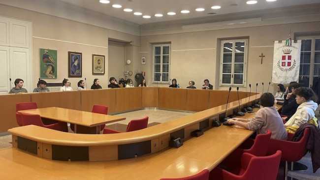 borgomanero consulta giovani