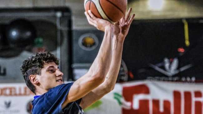 college borgomanero canestro