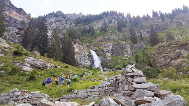 fabbri coronette scursione montagna cascata trekking