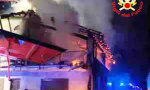 incendio tetto oleggio