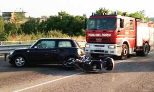 incidente moto auto mini vigili novara