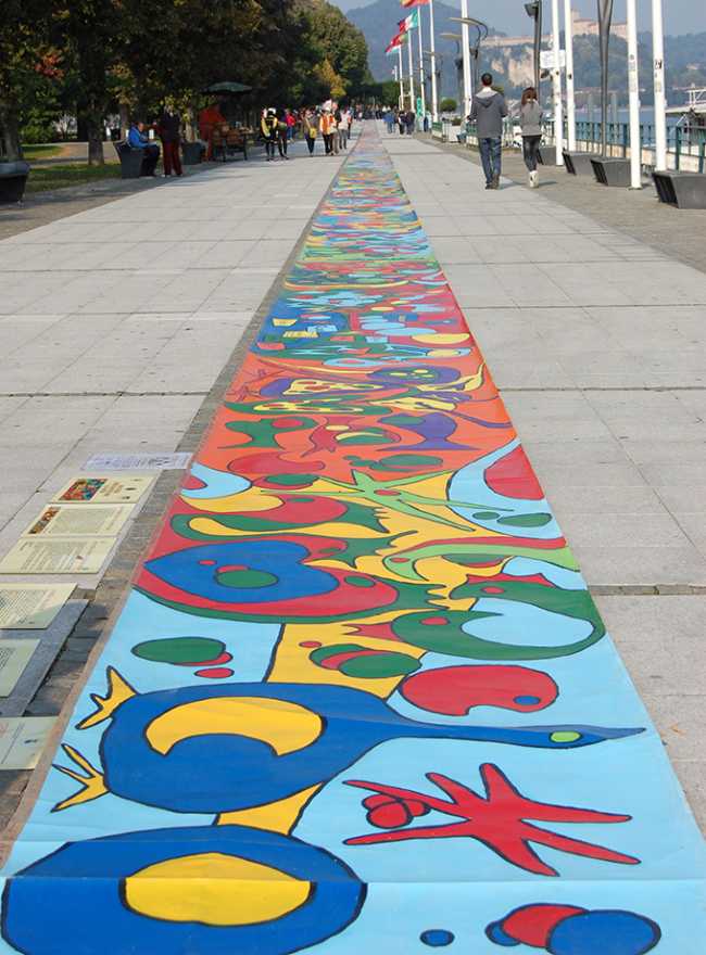 inno alla vita srotolato