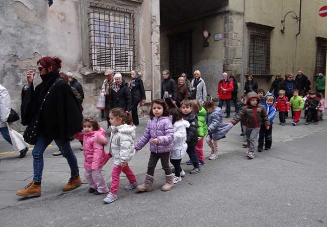 kindergarten 555442 1280