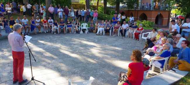 vicesindaco introduce la mostra