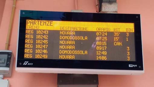 tabellone stazione