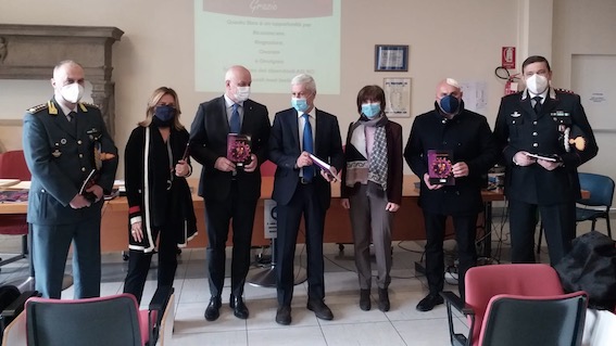 thumbnail libro borgo