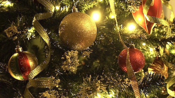 albero di natale luci decori