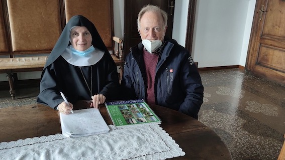 benedettine contratto lago